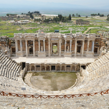 aveš, rimski teater al kaj 
