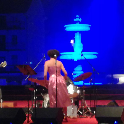 Seznam skladb za ponedeljek, 26. 5. 2025 (14.00–18.00)