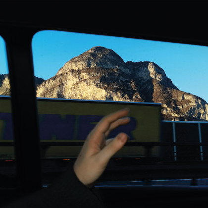 Naslovnica albuma Caroline 2