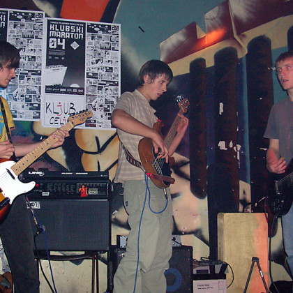 Skupina Sphericube na koncertu turneje Klubskega maratona 2004