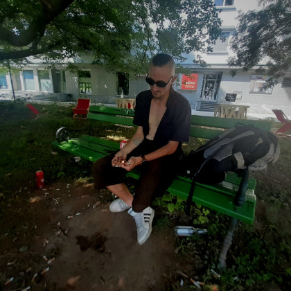 Klopca pod svobodnim soncem, Damjan s Čopove, Rok Pibernik & Jean Nikolič