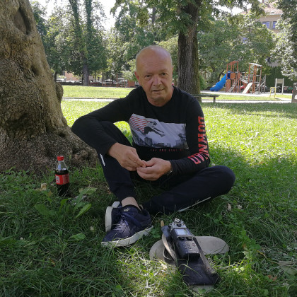 Dosje Roman, Klopca pod svobodnim soncem, Jean Nikolič & Rok Pibernik