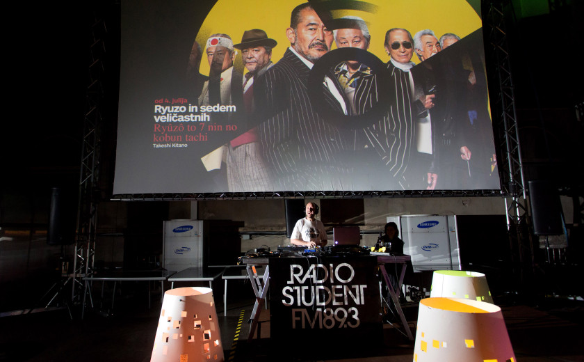 Seznam skladb za 31. 12. 2020, 22.00–1.00 (Oskar Model)