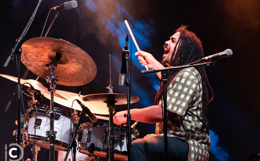 Asher Gamedze (foto: Nada Žgank za Jazz festival Ljubljana)