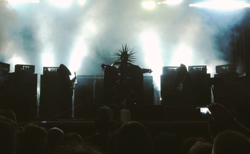 Sunn ●))) in Big ‡ Brave