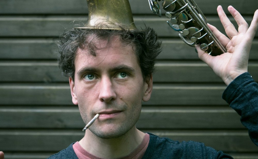 Samotni potnik v živo: Alabaster DePlume