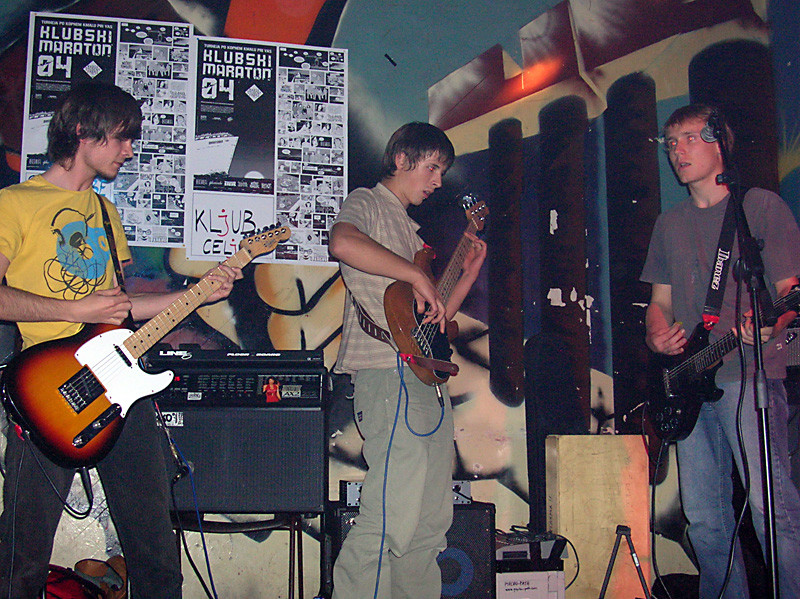 Skupina Sphericube na koncertu turneje Klubskega maratona 2004